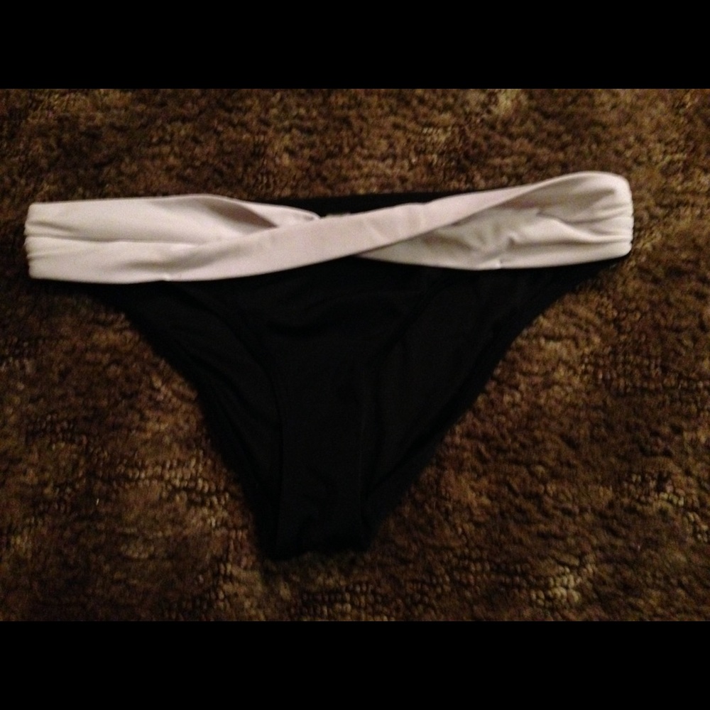 Black and white cris cross bikini bottom